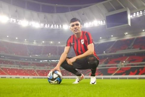 مصدر ليلا كورة: الأهلي يعيد فتح المفاوضات مع بنشرقي.. وكوتيسا خيار بديل